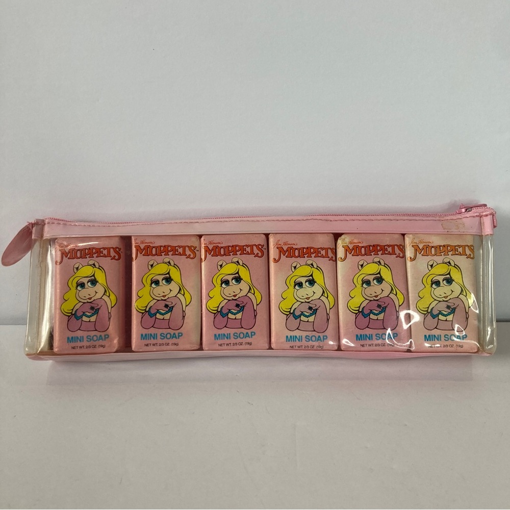 Muppets Jim Henson’s Muppets Miss Piggy Mini Soap & Vinyl Tote 1990